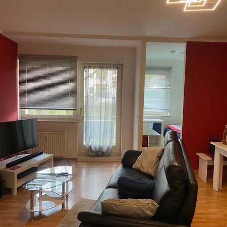 Zwei Mit Balkon Und Stellplatz Voll Moebliert * Treviri